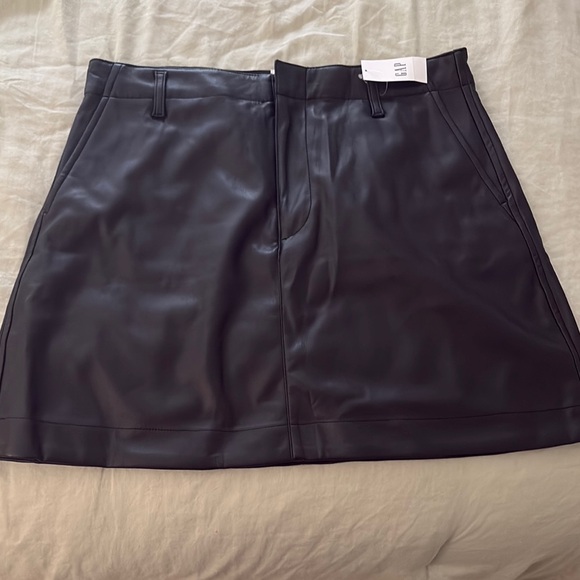 GAP Black A-Line Mini Skirt Night Out - Picture 1 of 4